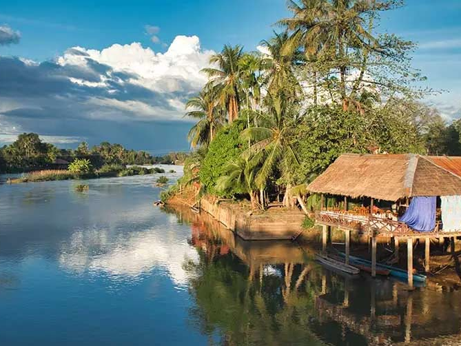 Luang Prabang – Pakse – Bolaven Plateau & 4.000 Islands