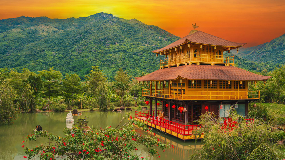 Bhutan-Frozen Kingdom of the Thunder Dragon