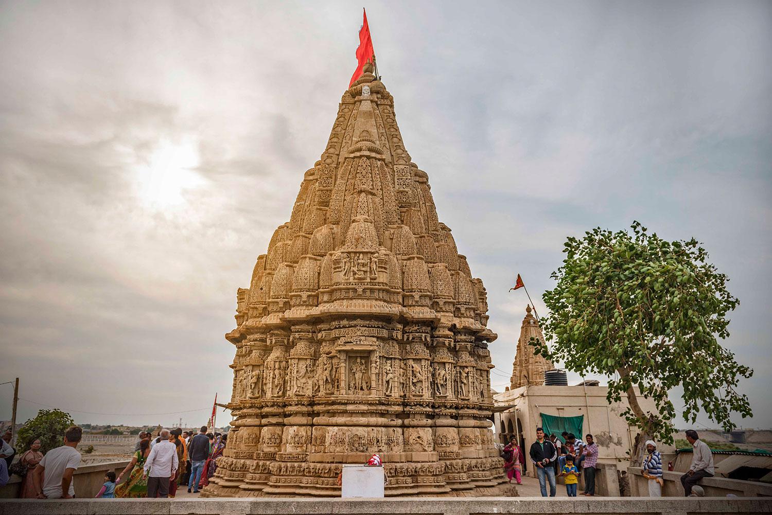 Gujrat Darshan With Sou & Diu Excursion