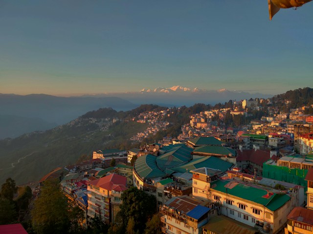 Anmol Himalaya - Darjeeling