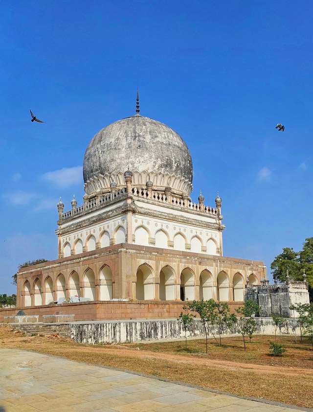 Hyderabad: Historic Charm & Cinematic Magic