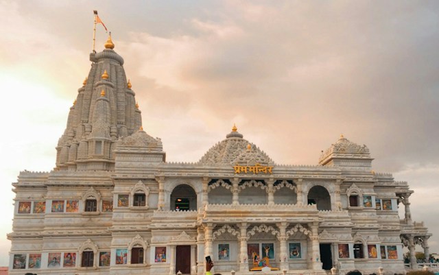 Spiritual Varanasi Ayodhya Tour